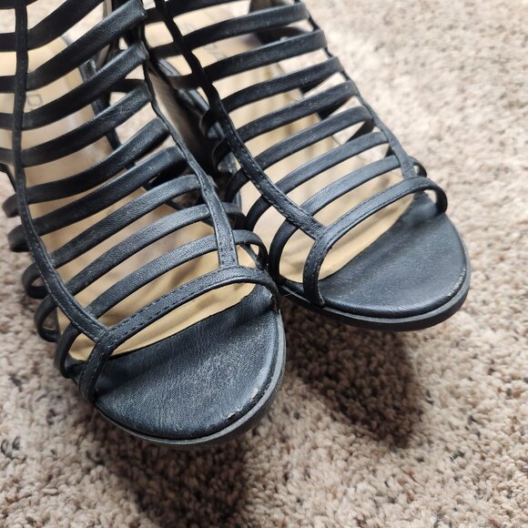 Soda Black Strappy Cadged Chunky Block Ankle Heels - Picture 6 of 10